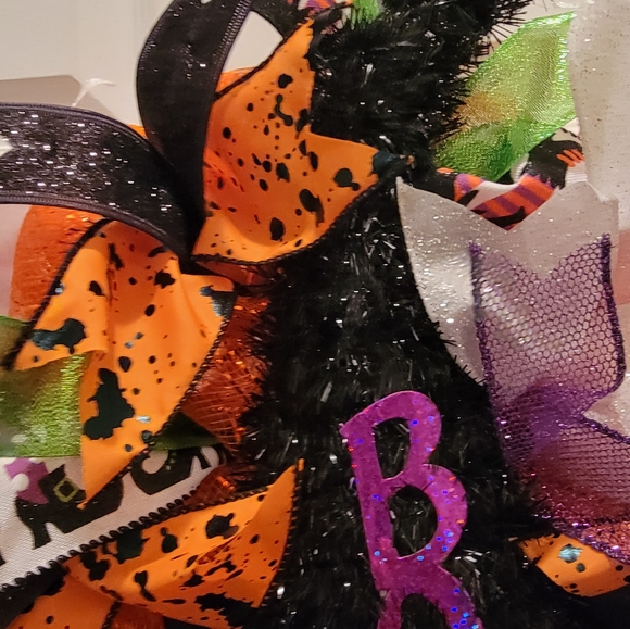 Halloween Witch Wreath | Halloween Wreath | Witch with Legs | October Wreath - Picture 5 of 11
